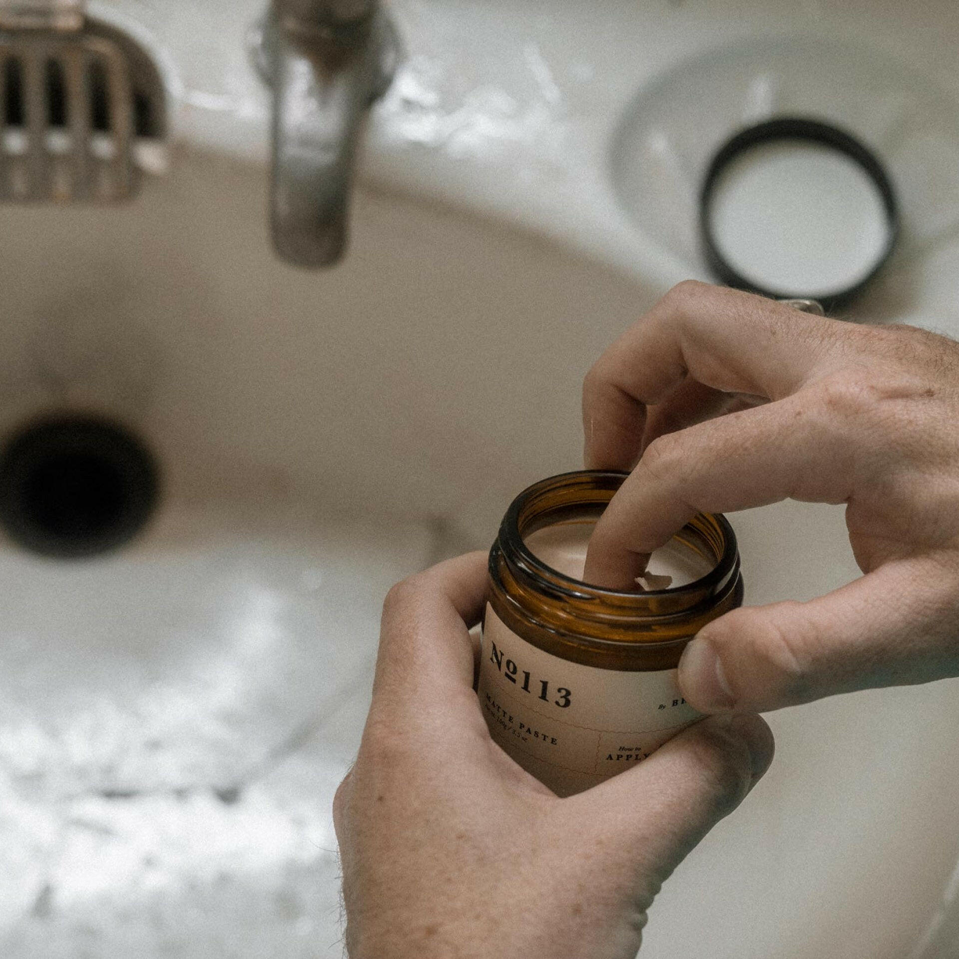 Hair Clay vs Matte Paste: Which Is Right for Your Hair?